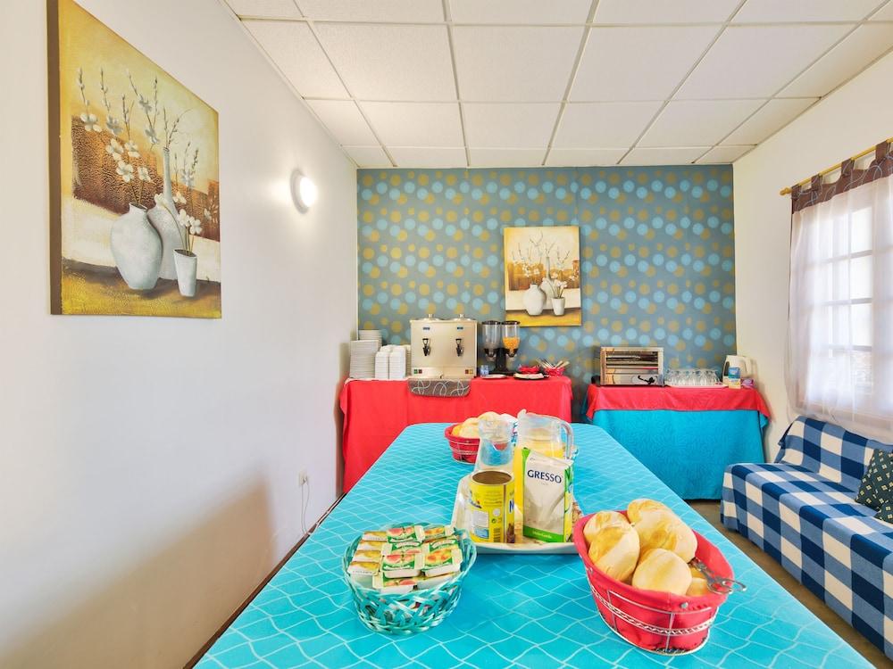 Hospedaria 5 Bicas Aveiro Exteriör bild