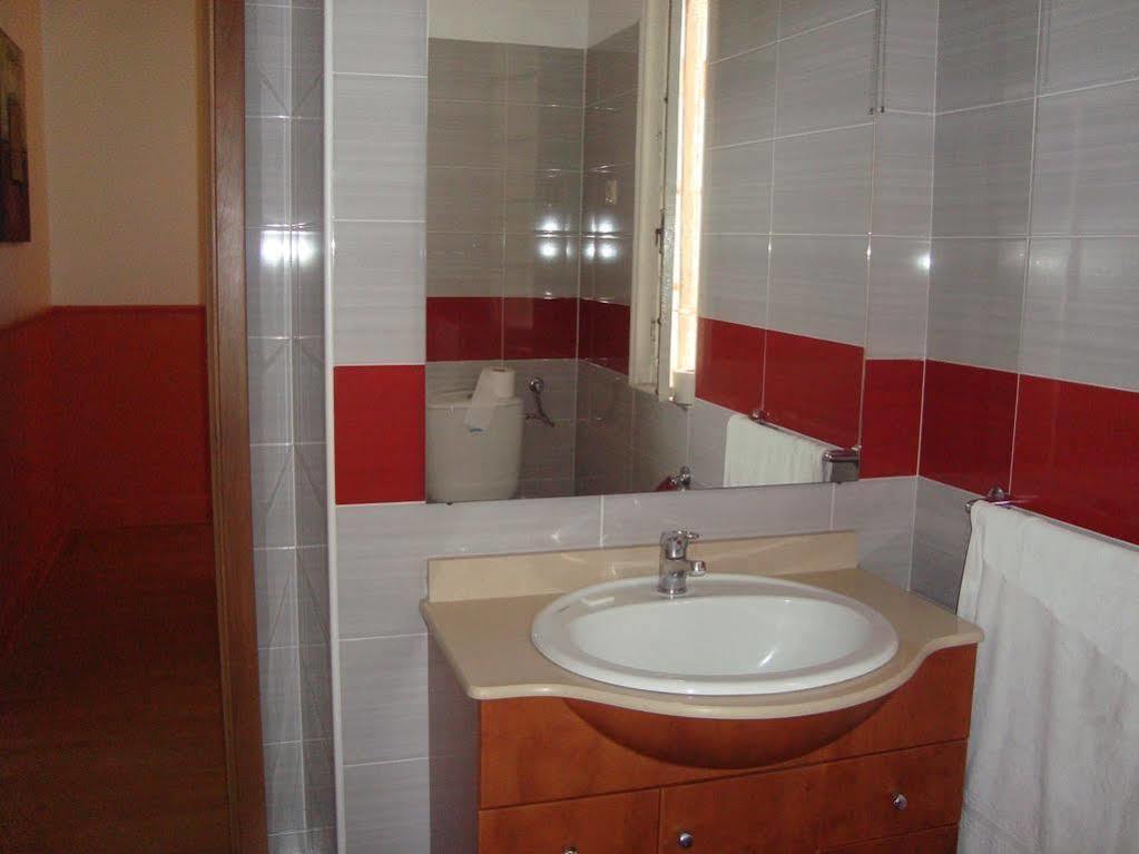 Hospedaria 5 Bicas Aveiro Exteriör bild